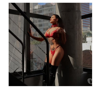 Escorts Brentwood Station Brentwood - Photos for 🔥 LAURA THE FESTIVE GIRL 🥂💋 🔞