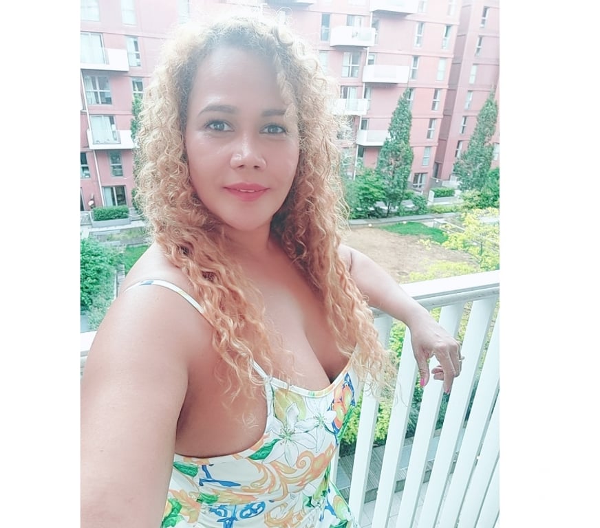 Escorts East London Canning Town Station - East London - Photos for Erika Boom girl