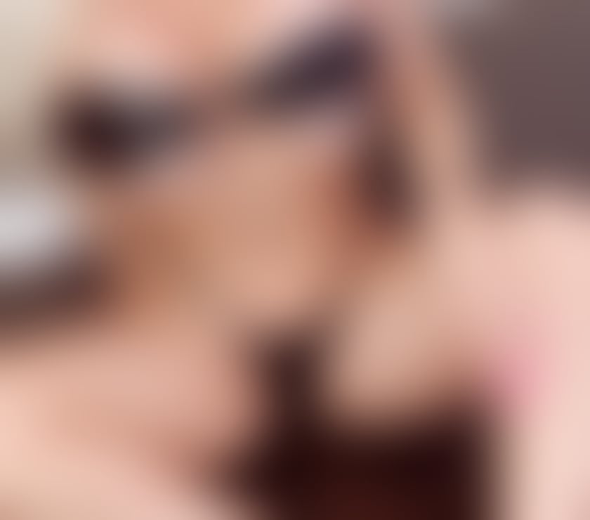 Escorts East London Havering - Photos for PARTY BLONDE MILF GIGI IN TOWN 💥