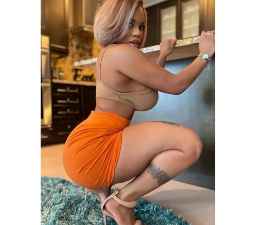 Escorts Edinburgh Craigentinny - Edinburgh - Photos for Karol delicate and flirtatious🌺 Latin🍑party girl 🔥