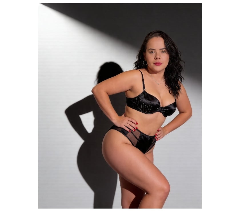  Escorts & Erotic Massage Hendon Central North West London - Photos for 🔥 Sexy Curvy Brunette NW4 - VIP Service 🔥