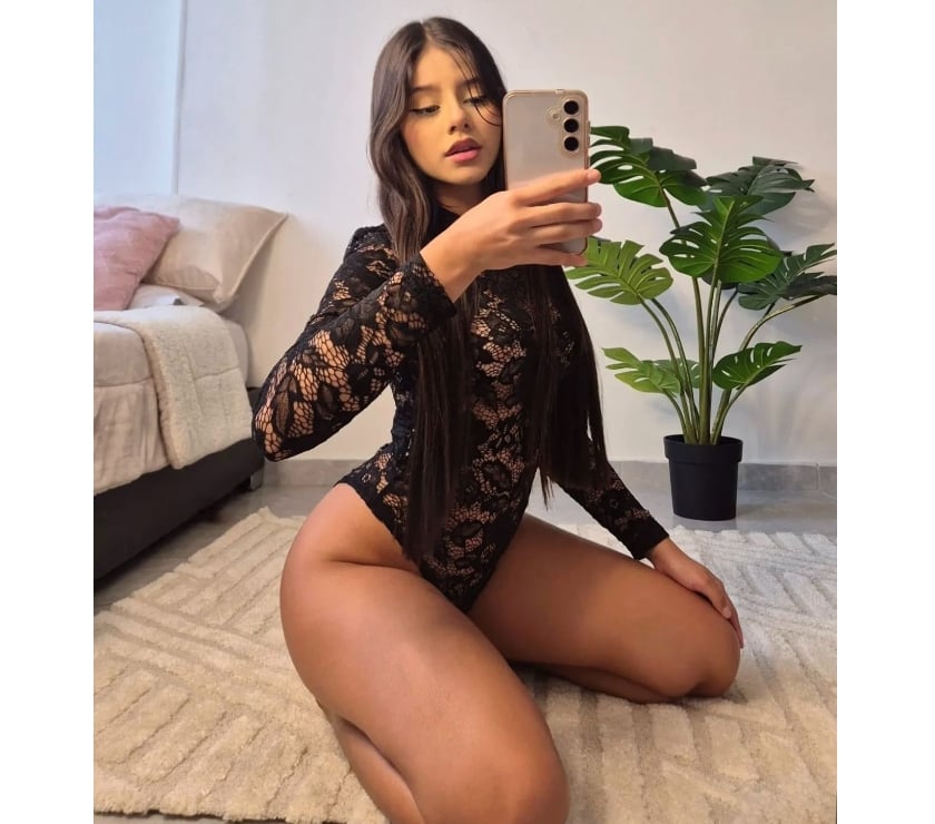 Escort Portsmouth City Centre Portsmouth - Photos for ELLA 💋 HOT BRAZILIAN PARTY 🥳