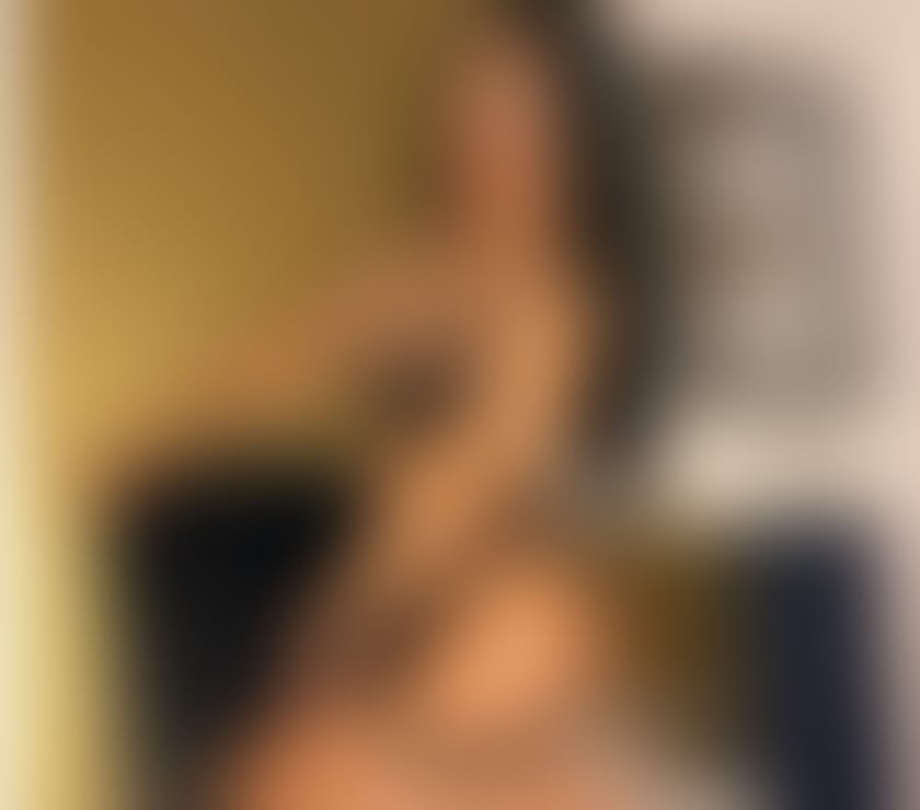 Escorts West Yorkshire Kirklees - Photos for Sasha Incall&Outcall in your area! Available now!