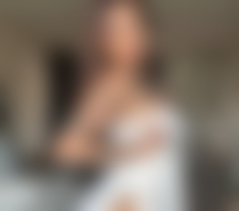 Escorts East London Canary Wharf - East London - Photos for 🤎 Elegant Brunette Charm 💋