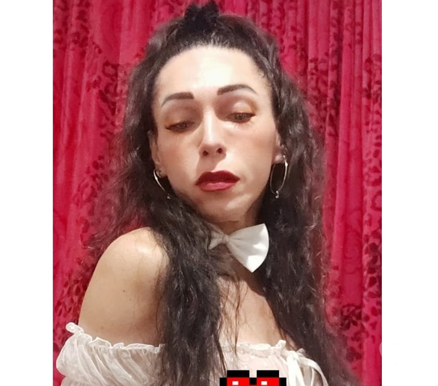 Trans Escorts North London Winchmore Hill - North London - Photos for gonna to draw a heart on your back with my fire brush