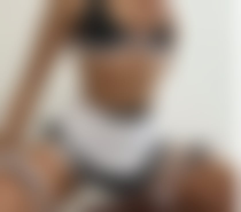 Escorts and Massages Manchester City Centre Manchester - Photos for Naughty Little Princess Molly x