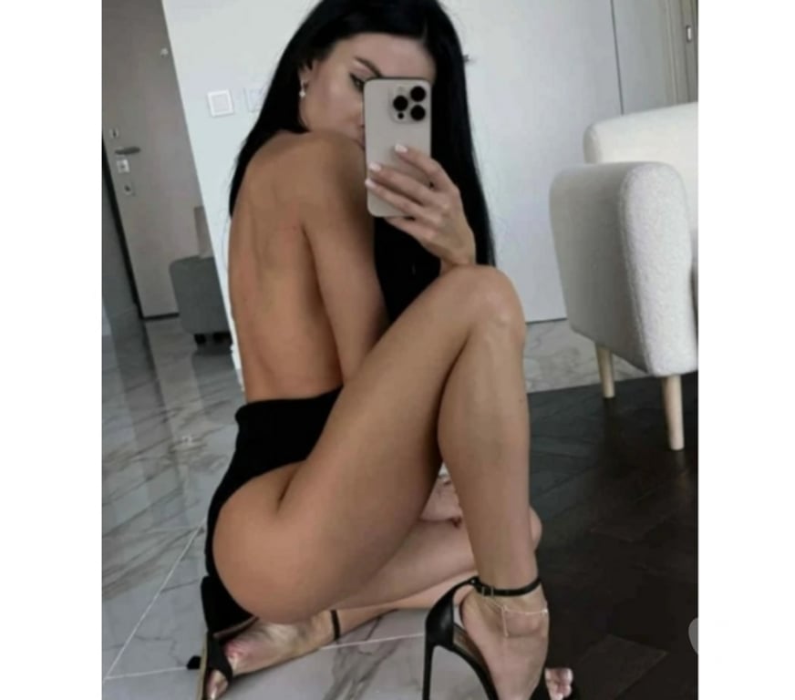 Escorts Surrey Guildford - Photos for New in Town🎉 Carmen💥no rush💯genuine pictures⬇️