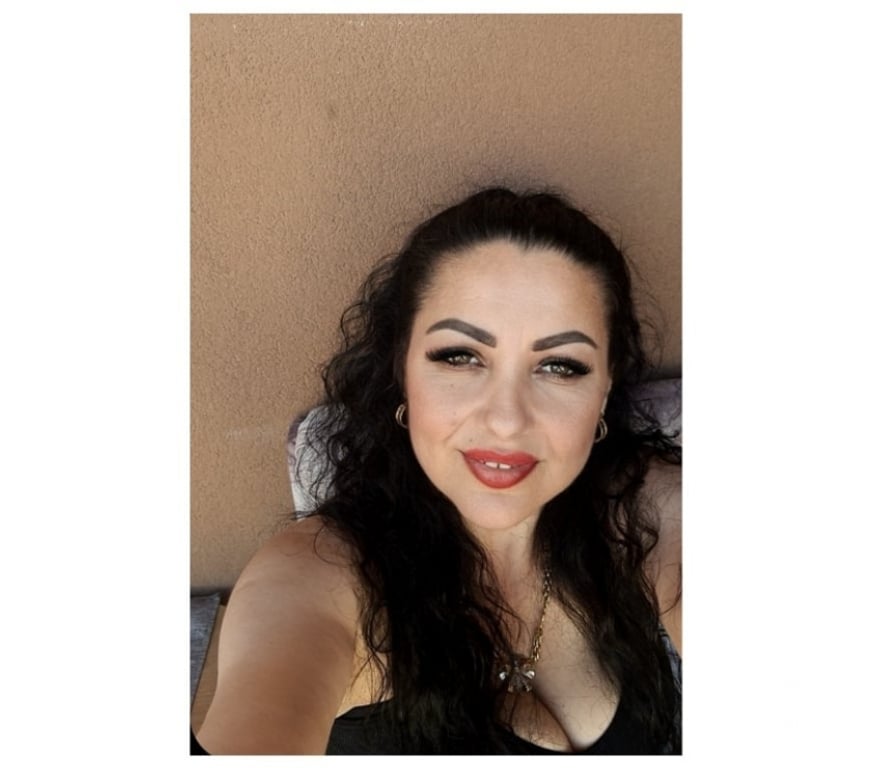 Escorts Essex Basildon - Photos for Milf Kelly sexy big natural breasts 💋💋💋