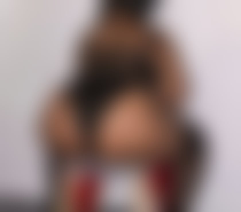 Escorts Greater Manchester Manchester - Photos for Hot 🔥 milf in the city 🔥🥳🥳💋 07729670005