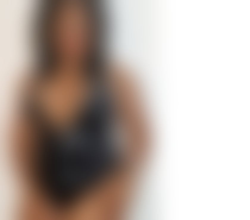 Escorts Greater Manchester Manchester - Photos for Hot 🔥 milf in the city 🔥🥳🥳💋 07729670005