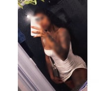 Brazilian Girl 🫦🔥📞Let's Party Honey🔞🥂🥳🔥