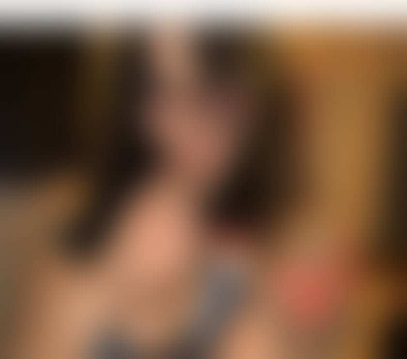  Escorts & Erotic Massage Pembroke Dock Pembrokeshire - Wales - Photos for New Girl in town