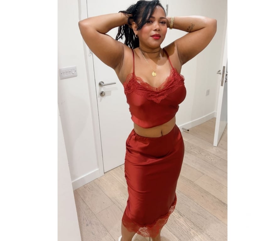 Escorts East London Canning Town Station - East London - Photos for Hot sexy Latina call me 🔥