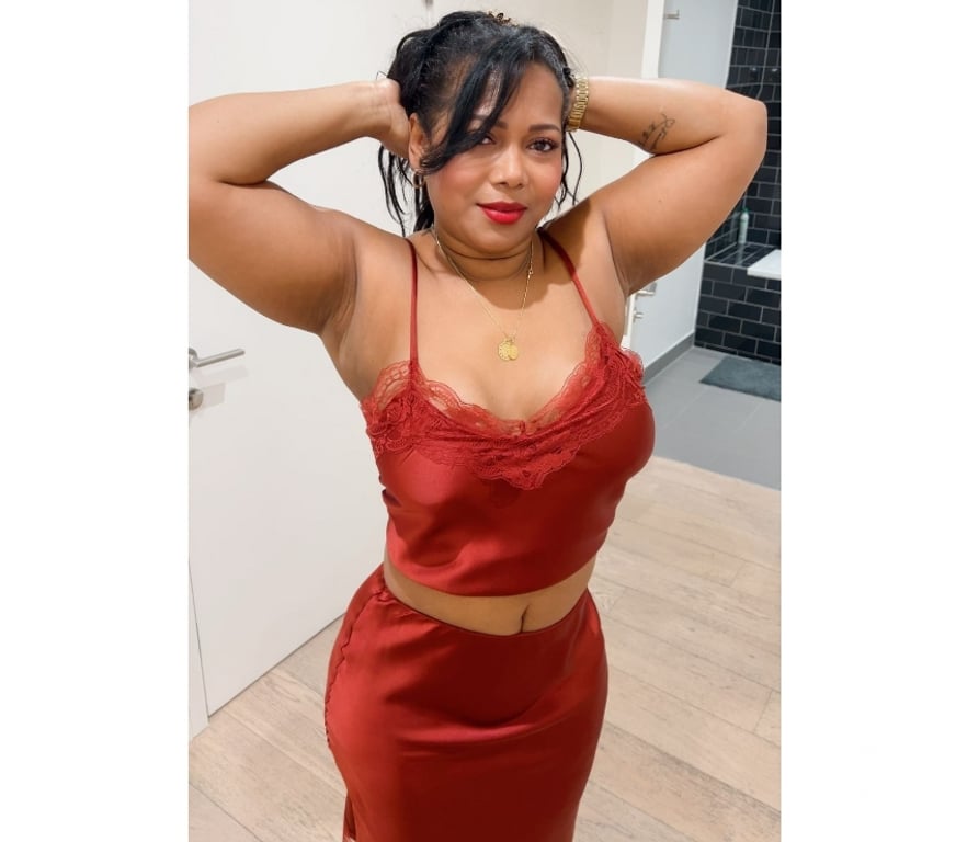 Escorts East London Canning Town Station - East London - Photos for Hot sexy Latina call me 🔥