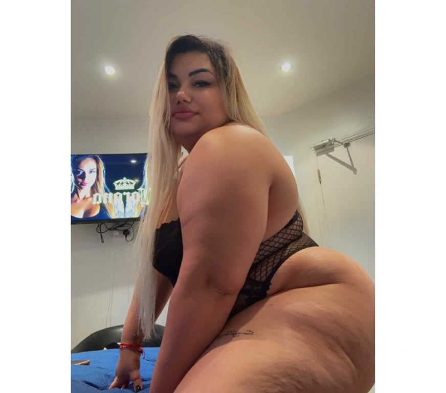 Escorts North London Edmonton - North London - Photos for Chubby ajlin x Big ass 💋
