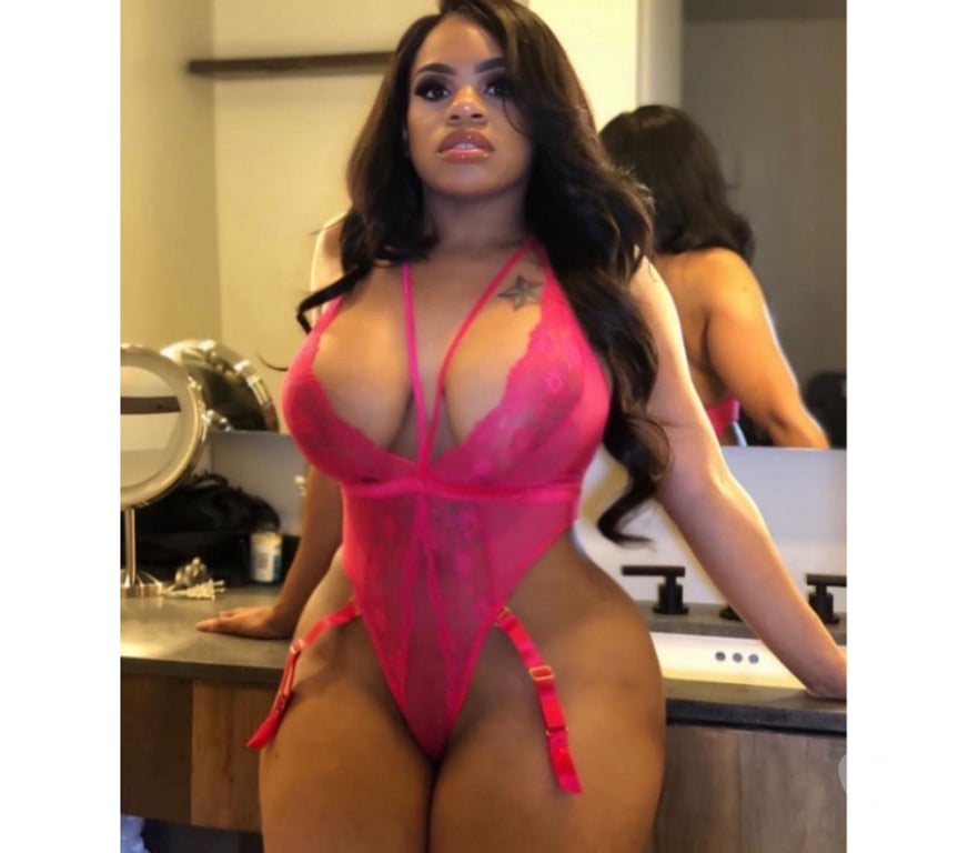 Escorts South East London Bromley - Photos for Laura Latin girl playful 🍑party girl