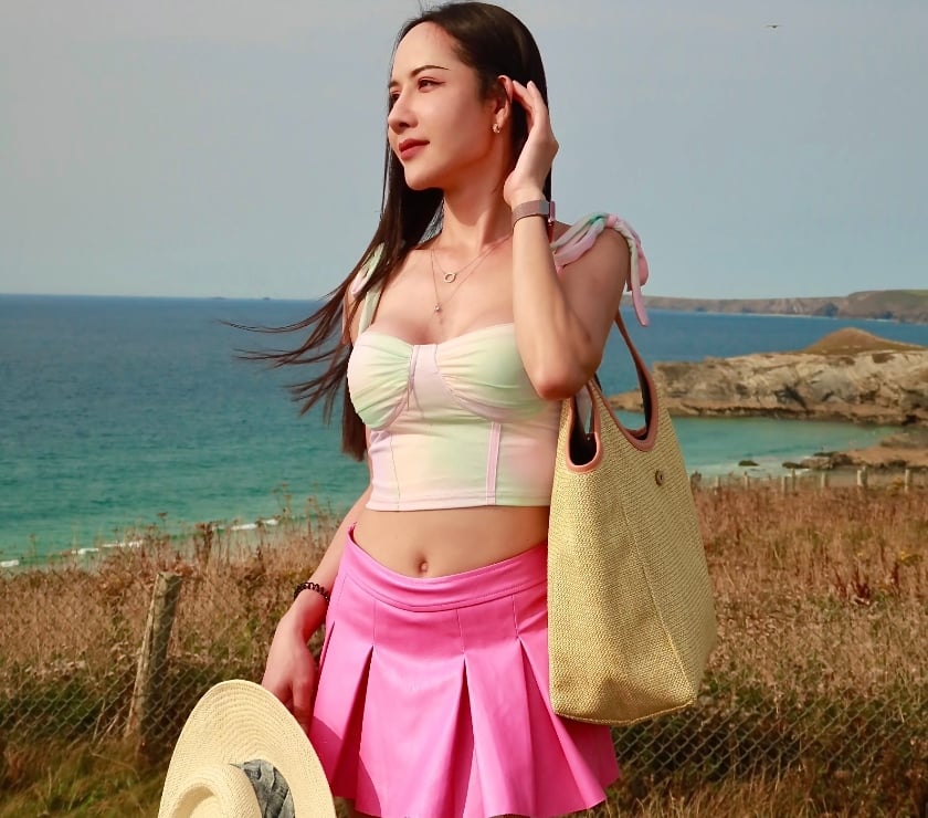 Trans Escorts Merseyside Wirral - Photos for Hot Thai TS Sammy in Heswall. 100% Real Pics!