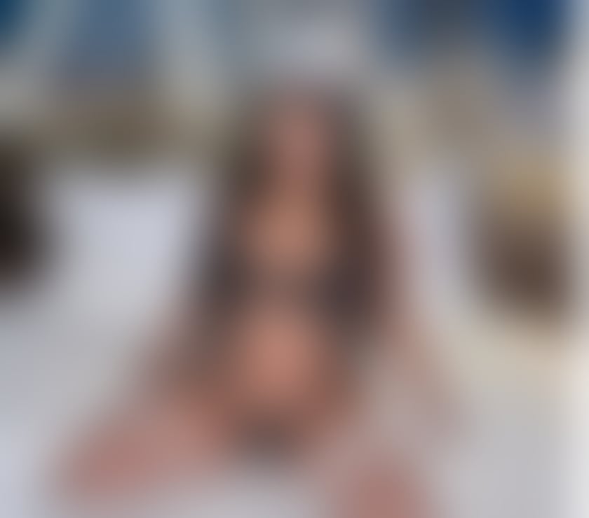 NEW in TOWN SPANISH GIRL REAL Photo ❤️🎉