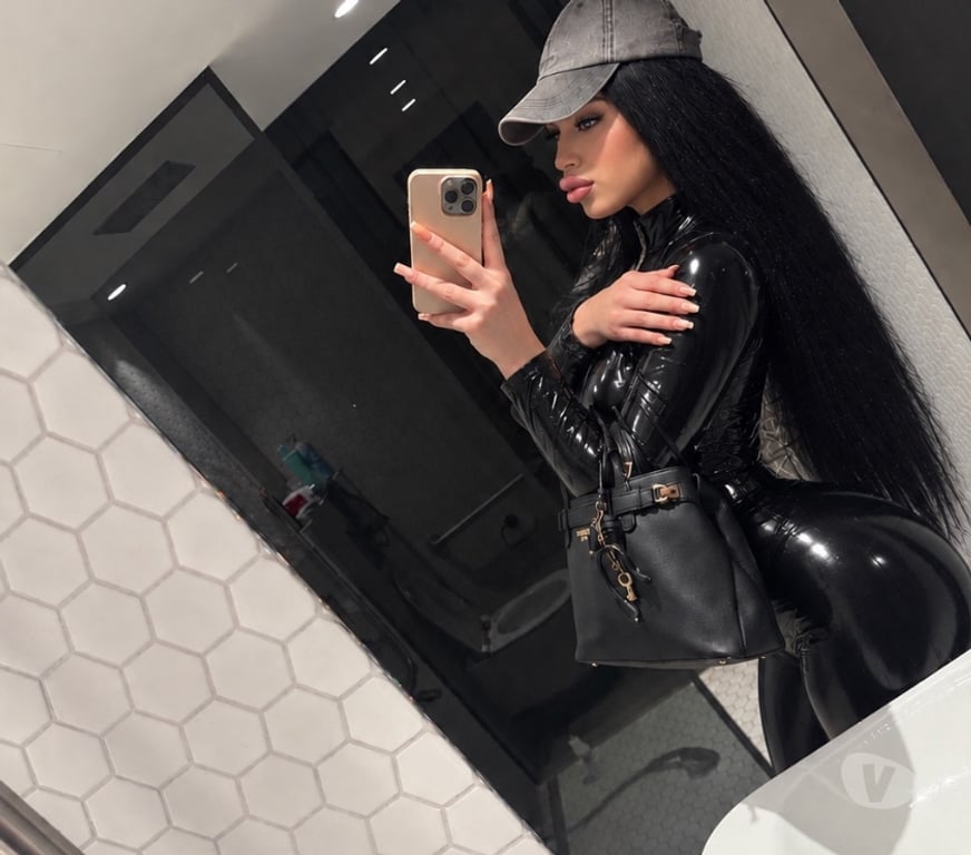 Trans Escorts Surrey Epsom and Ewell - Photos for 🔥lore Party Trans🔥 naughty porn girl