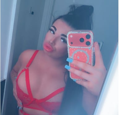 Transsexual Bromley Town Centre Bromley - Photos for 🍆jessy party trans 👅big boobs 👅full service 👅