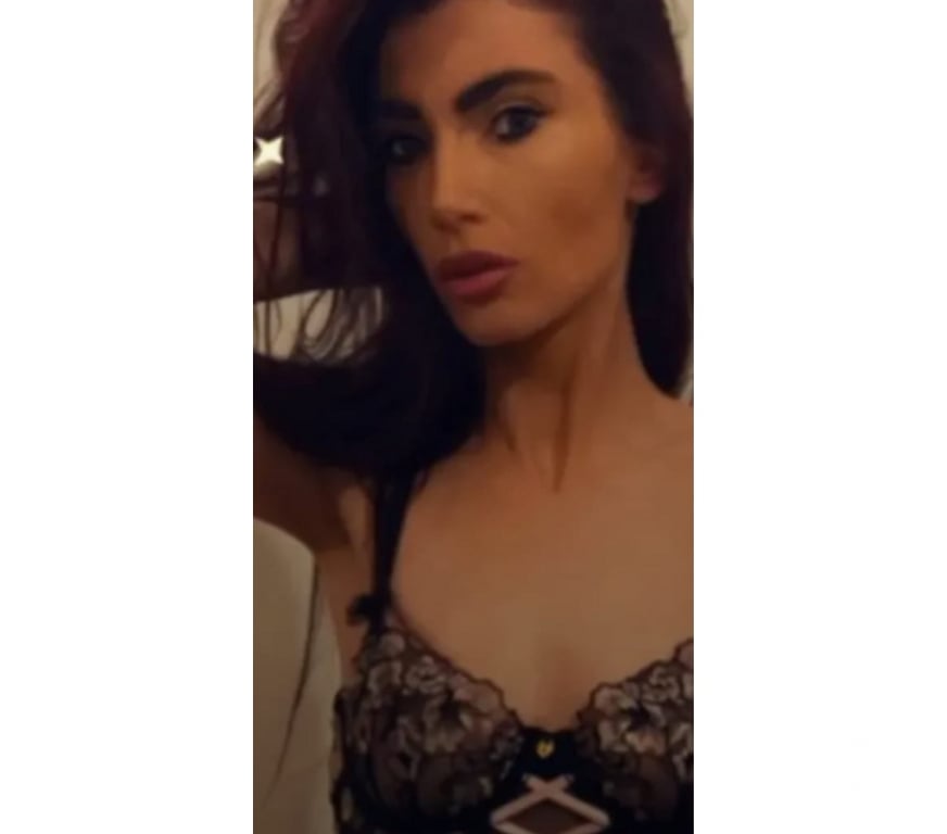 Escorts Nottinghamshire Nottingham - Photos for British, Slim, and your Classy Slut ;)