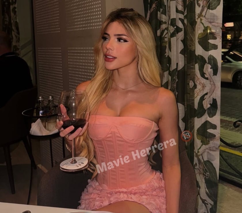 Trans Escorts Glasgow Glasgow City Centre - Glasgow - Photos for TS MAVIE HERRERA🌸FROM COSTA RICA🌺