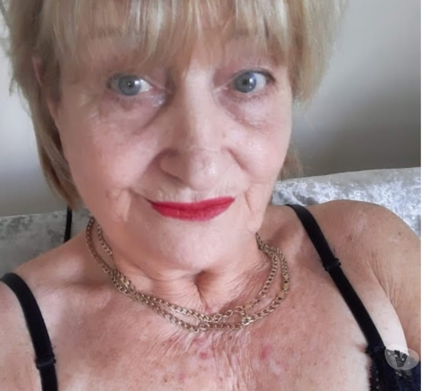 Adult Entertainment West Yorkshire Bradford - Photos for matuŕe bbw horny live video chats or content 61