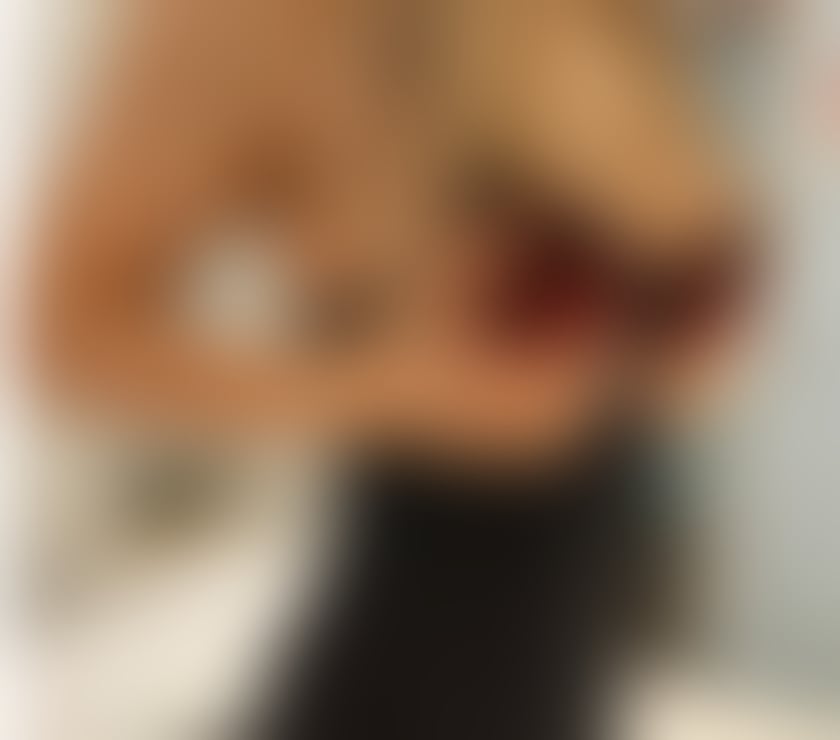 Escorts West Yorkshire Leeds - Photos for Independent, good looking , sexy Blonde