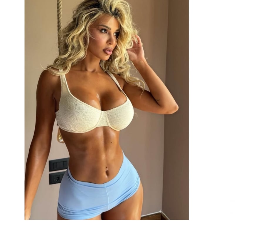 Escorts East London Havering - Photos for OUTCALL♥️ LuNA ♥️BRAZILIAN GIRL🔥GRF 🔥Massage