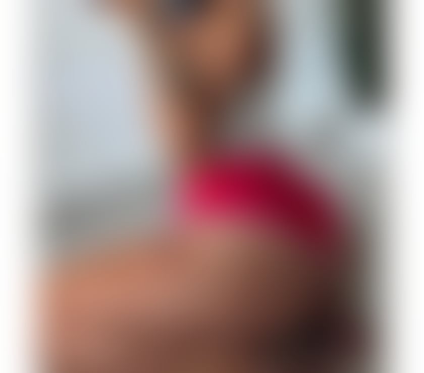 Kim hot brunette new here