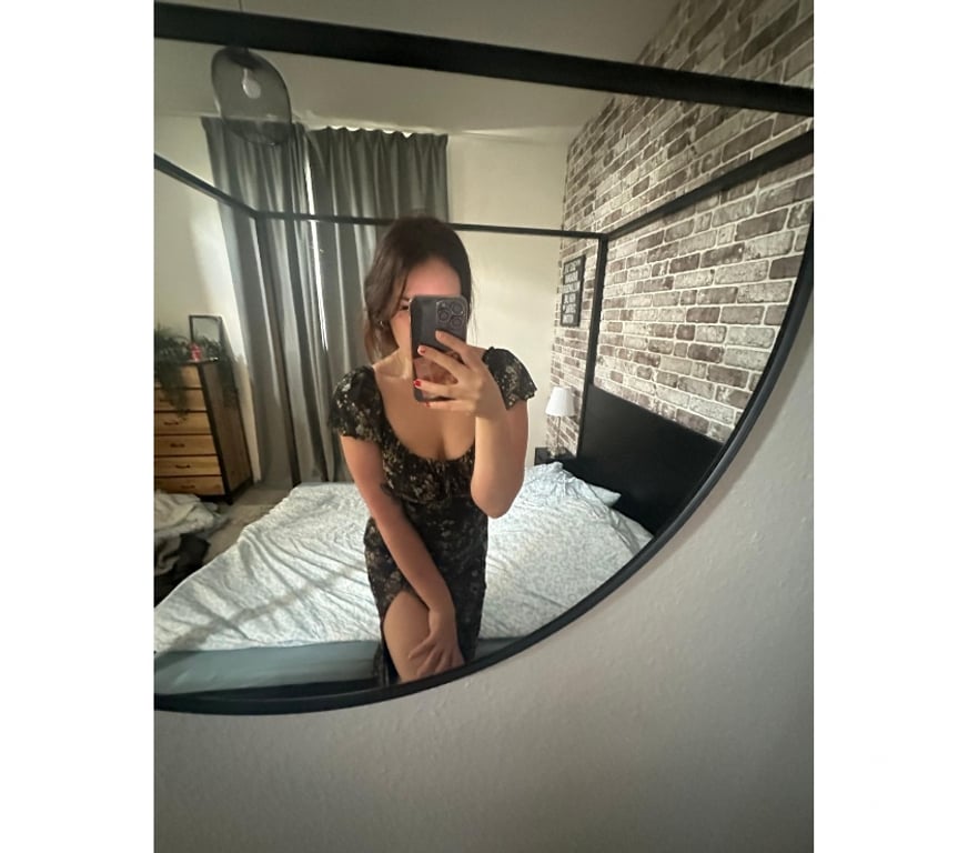 Escorts Perth and Kinross Aberargie - Perth and Kinross - Photos for Only to Friday !! 23 years old , love 😚 with tongue 😛