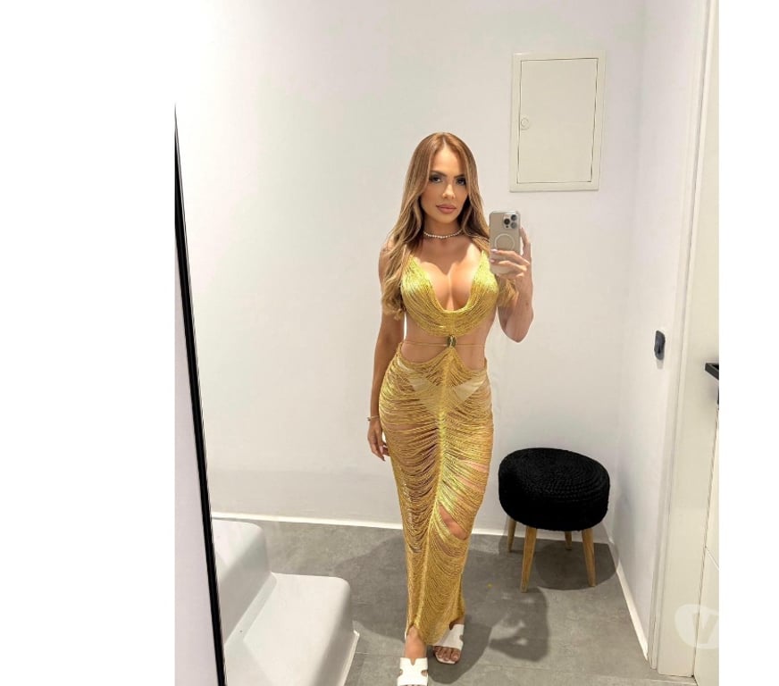 Escorts Central London Soho - Central London - Photos for 🔥 High-Class Seduction – Curves to Crave