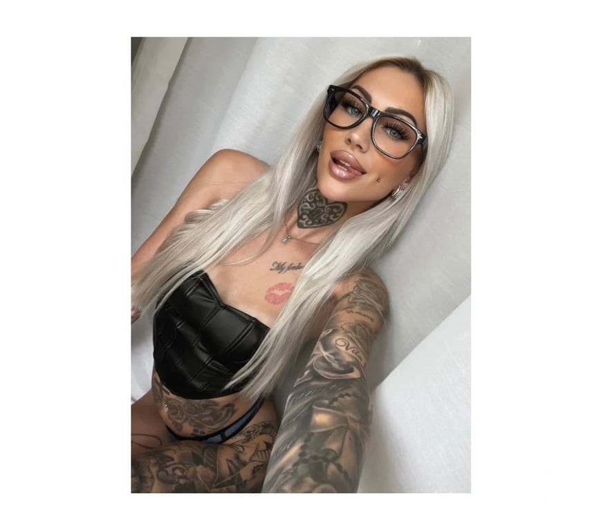 Escorts Worcestershire Worcester - Photos for ISABELLE VIP GIRL JUST ARRIVED IN TOWN