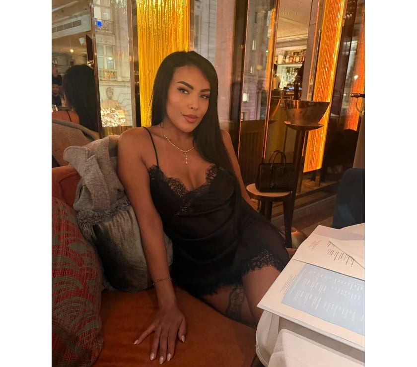  Escorts Fleet Hart - Photos for ♥️VANE SWEET BRUNETTE 💋💯REAL🥂🍾🔥