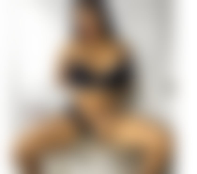 Escorts West London Hillingdon - Photos for Sexy Latina Samantha 👙🫦PARTY ALL NIGHT 🥳💦🍆