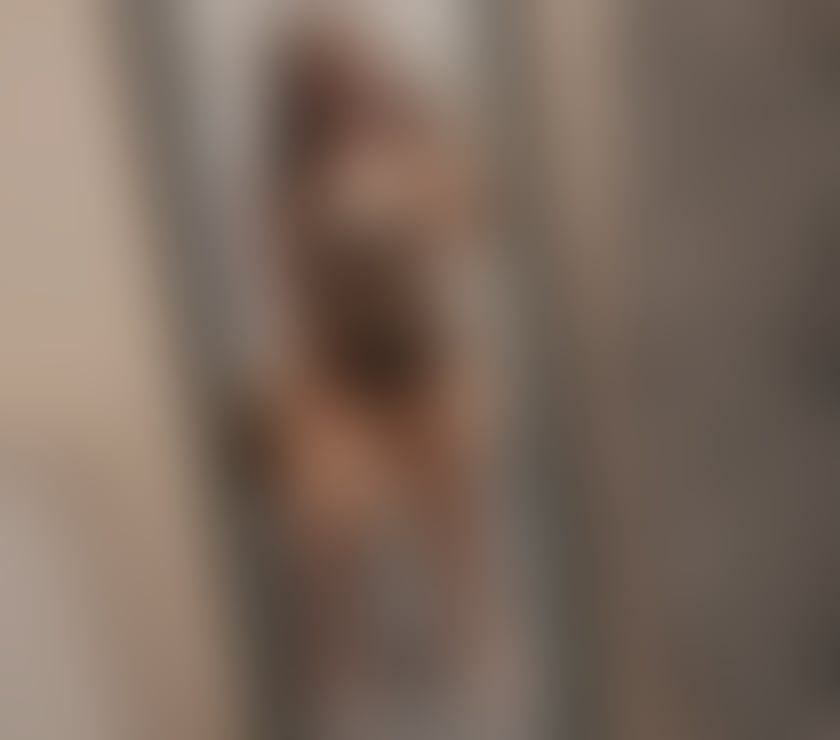 amira new in town sexy incall -Outcall party o.w.o kiss