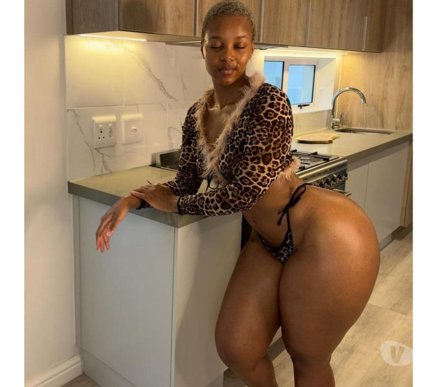 Escorts South East London Woolwich - South East London - Photos for 🥵🔥HOT BLACK GIRL🥵🔥party 🥳