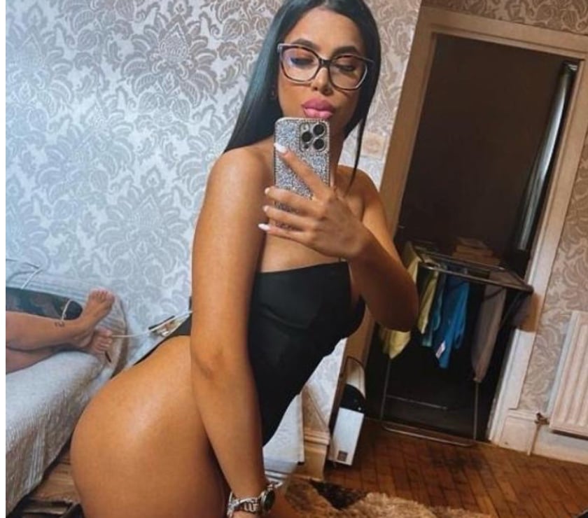 Escort Belfast City Centre (South) Belfast - Photos for BEATRICE🔝NEW🔞 JUST FOR ONE WEEK IN BELFAST🔞