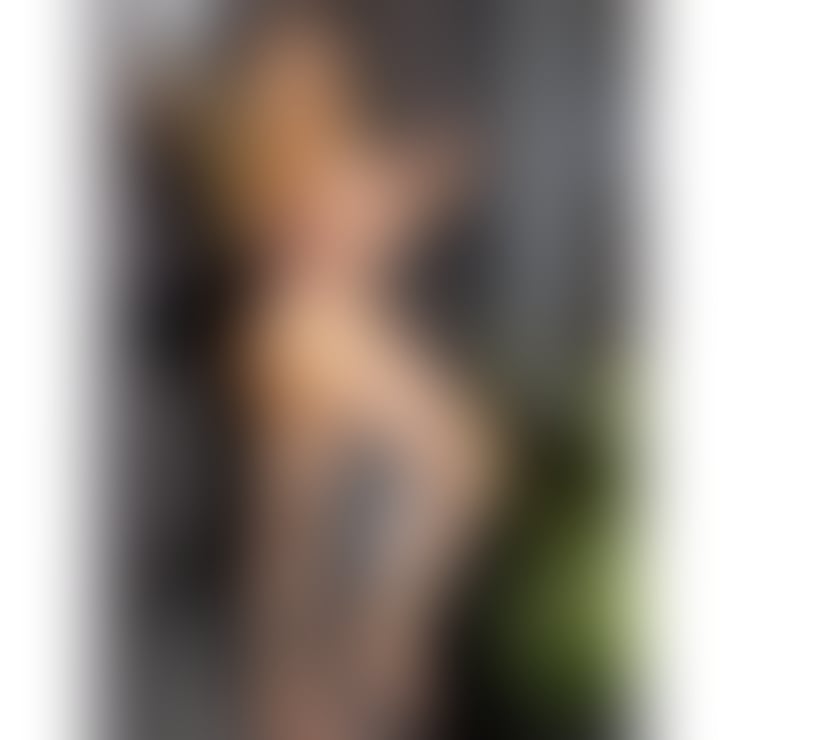 Beautiful new blonde in the city