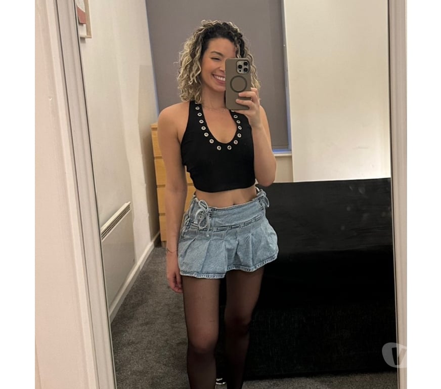 Escorts West Yorkshire Leeds - Photos for Vicky Petit 🇧🇷 PICS 100% REAL! ♥︎ Back in town