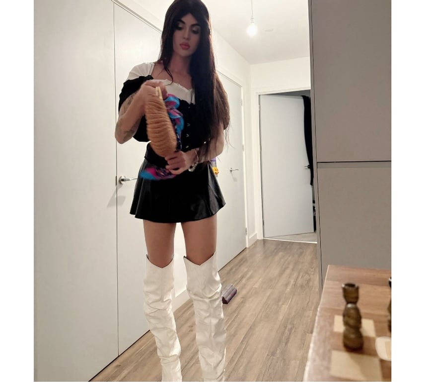 Trans Escorts Gloucestershire Gloucester - Photos for Hot Brazilian TS first time in town 🇧🇷👄 real pics