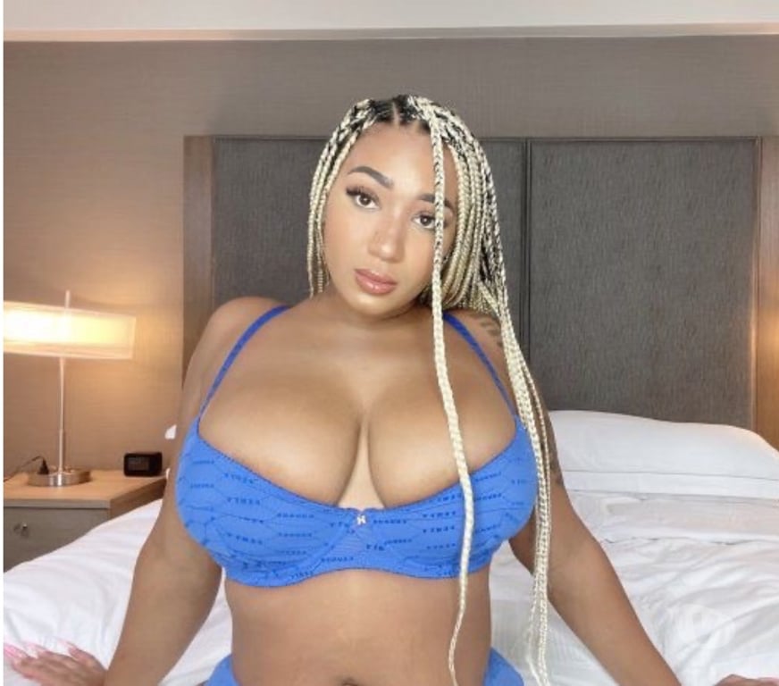 Escorts South East London Woolwich - South East London - Photos for KIKI NEW 🥰🔞❤️🥂 where the party