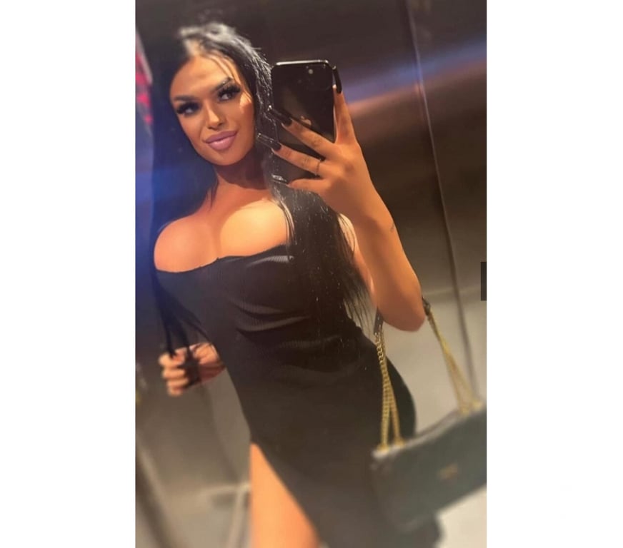 Trans Escorts South West London Sutton - Photos for 🍆jessy party trans 👅big boobs 👅full service 👅