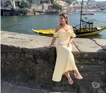 Asian-Colombian woman currently in Plymouth for a week