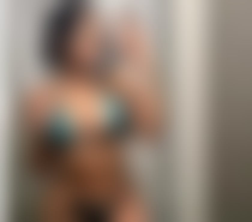  Escorts Western Docks Southampton - Photos for Sexy bombshell rebeka😈 just arrived 😈 party girl♥️