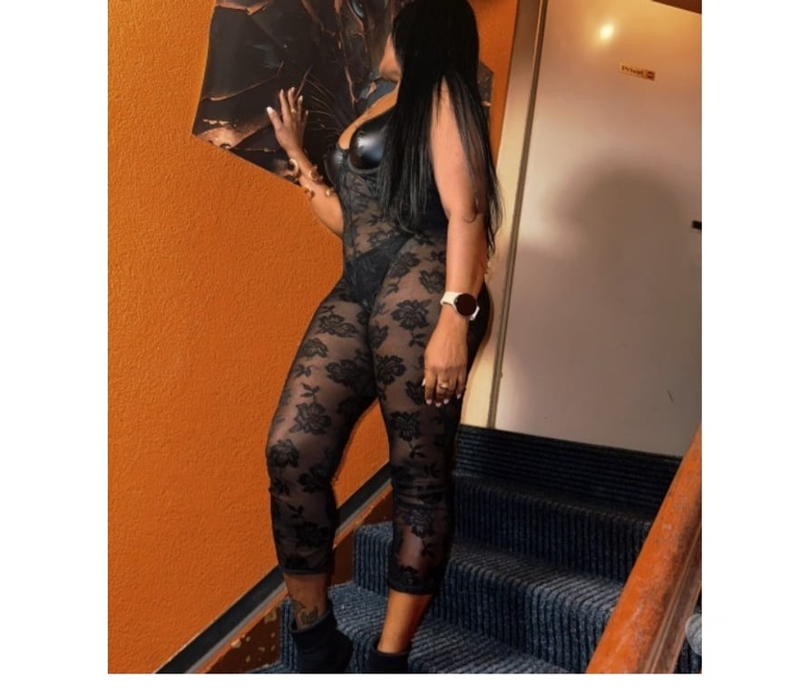 Escorts Merseyside Sefton - Photos for Bruna Latin goodness-warm & passionate