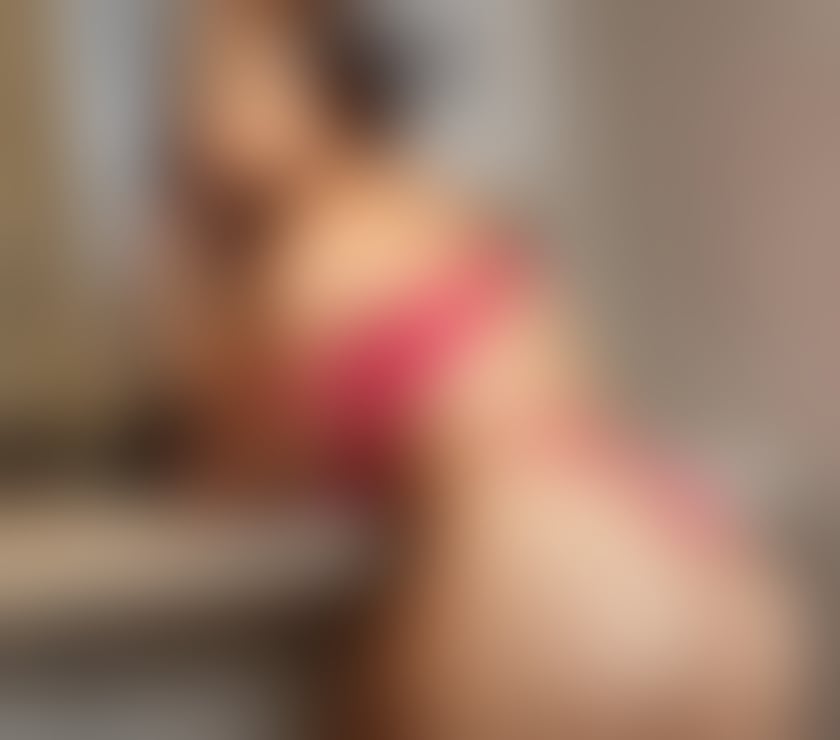 Escorts Barnet Edgware - Barnet - Photos for Bella naughty girl around