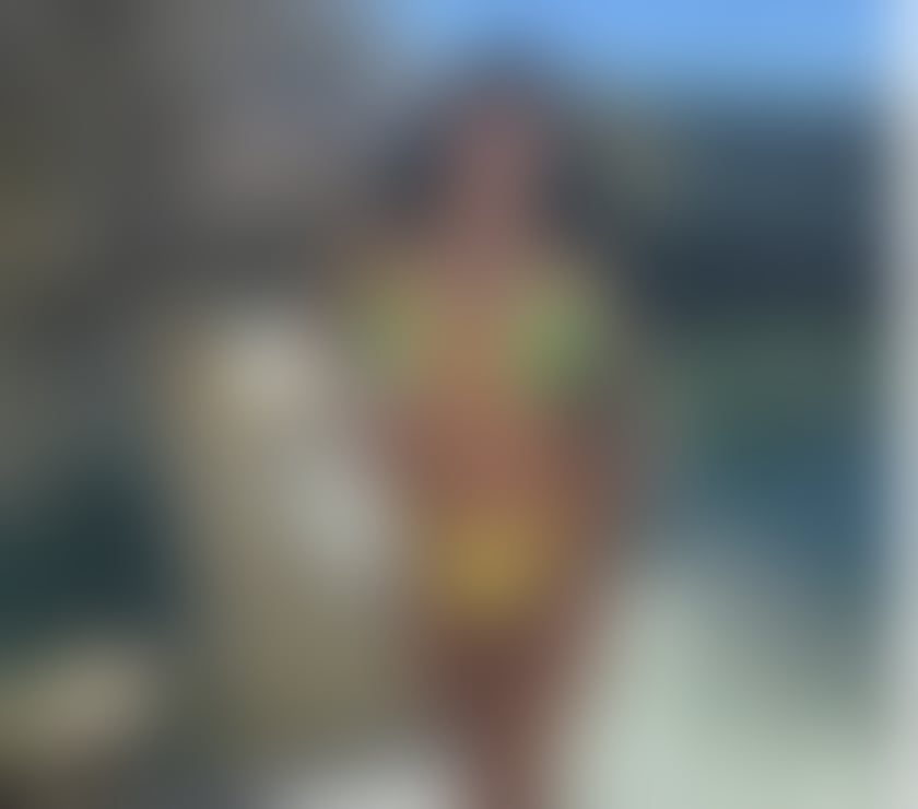 Escorts South East London Elephant & Castle Station - South East London - Photos for Kim ❤️‍🔥 Hot Party Girl