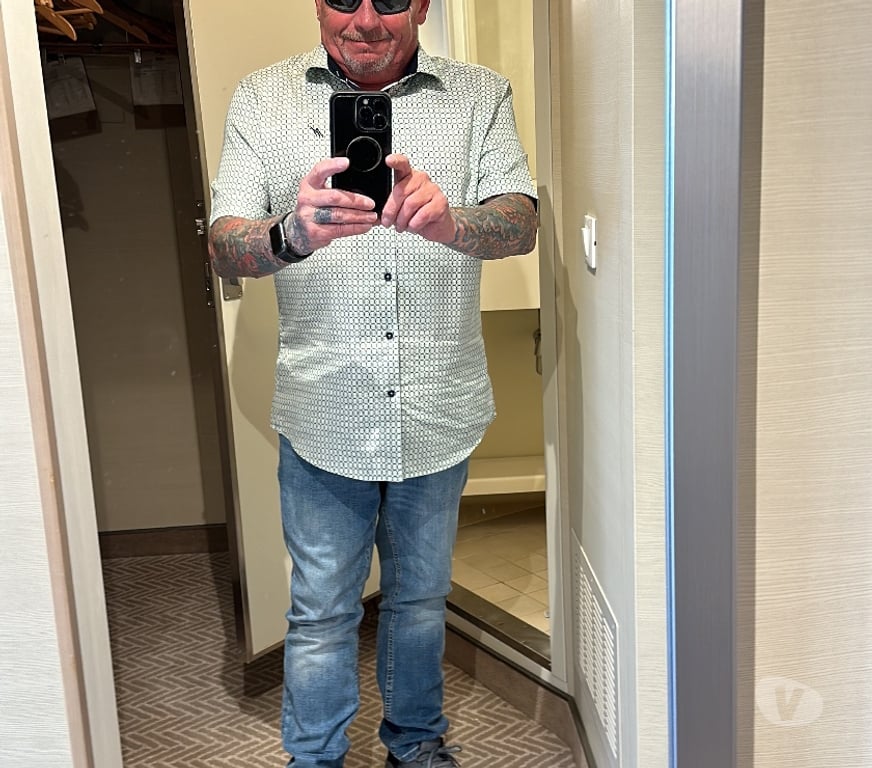 Local Swingers West Yorkshire Wakefield - Photos for Man looking for ladies and couples