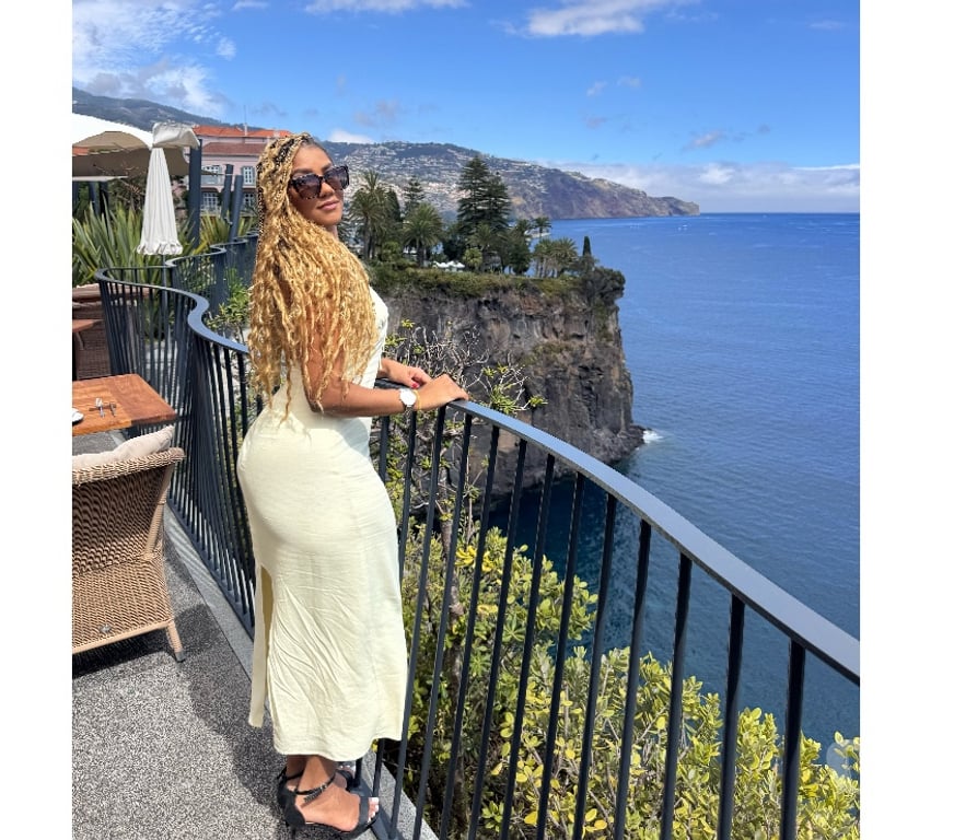 Escorts West Yorkshire Leeds - Photos for Your Ultimate Escape with a Ebony Beauty ✨